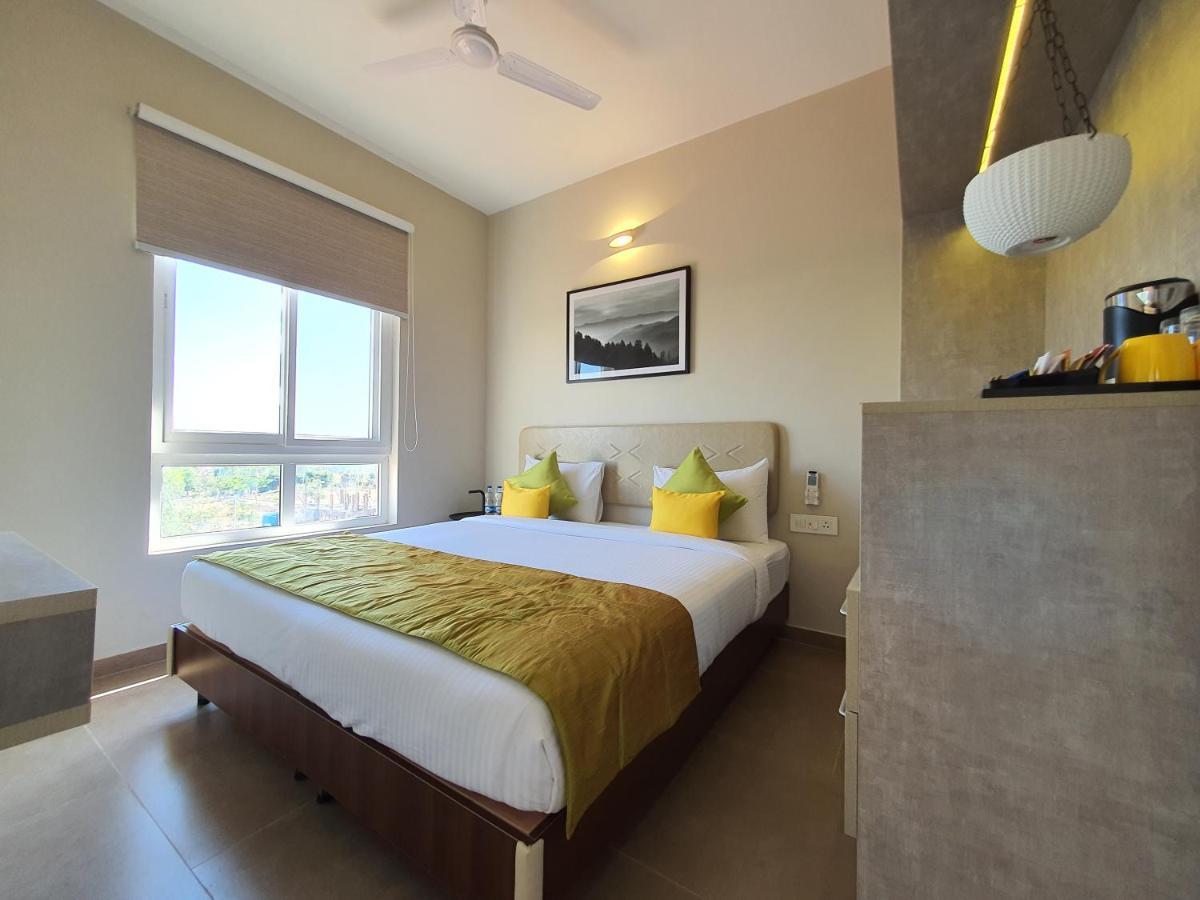 Hotel Avora Tree By Rivido Kempegowda Airport Road Dod Jala エクステリア 写真